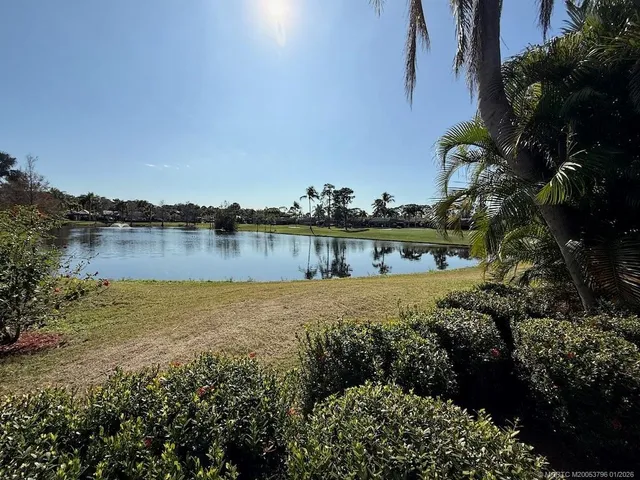 $259,000 | 462 Northwest Sandtrap Lane, Port St. Lucie, FL 34986
