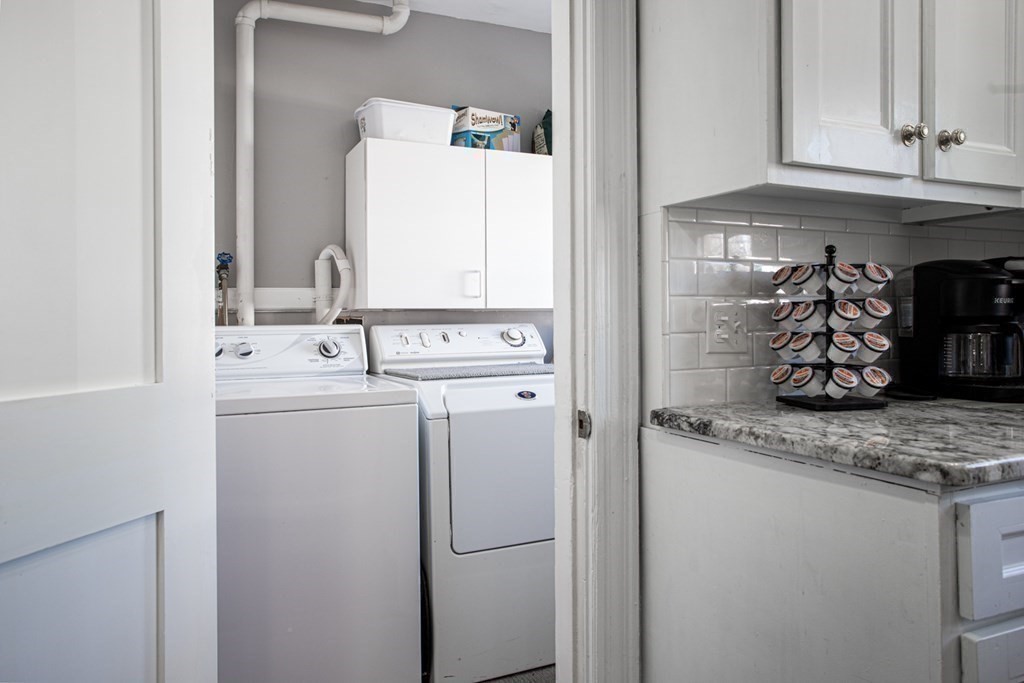 879 Willett Avenue Riverside, RI 02915 - Photo 8 of 28 Gallery Image 8