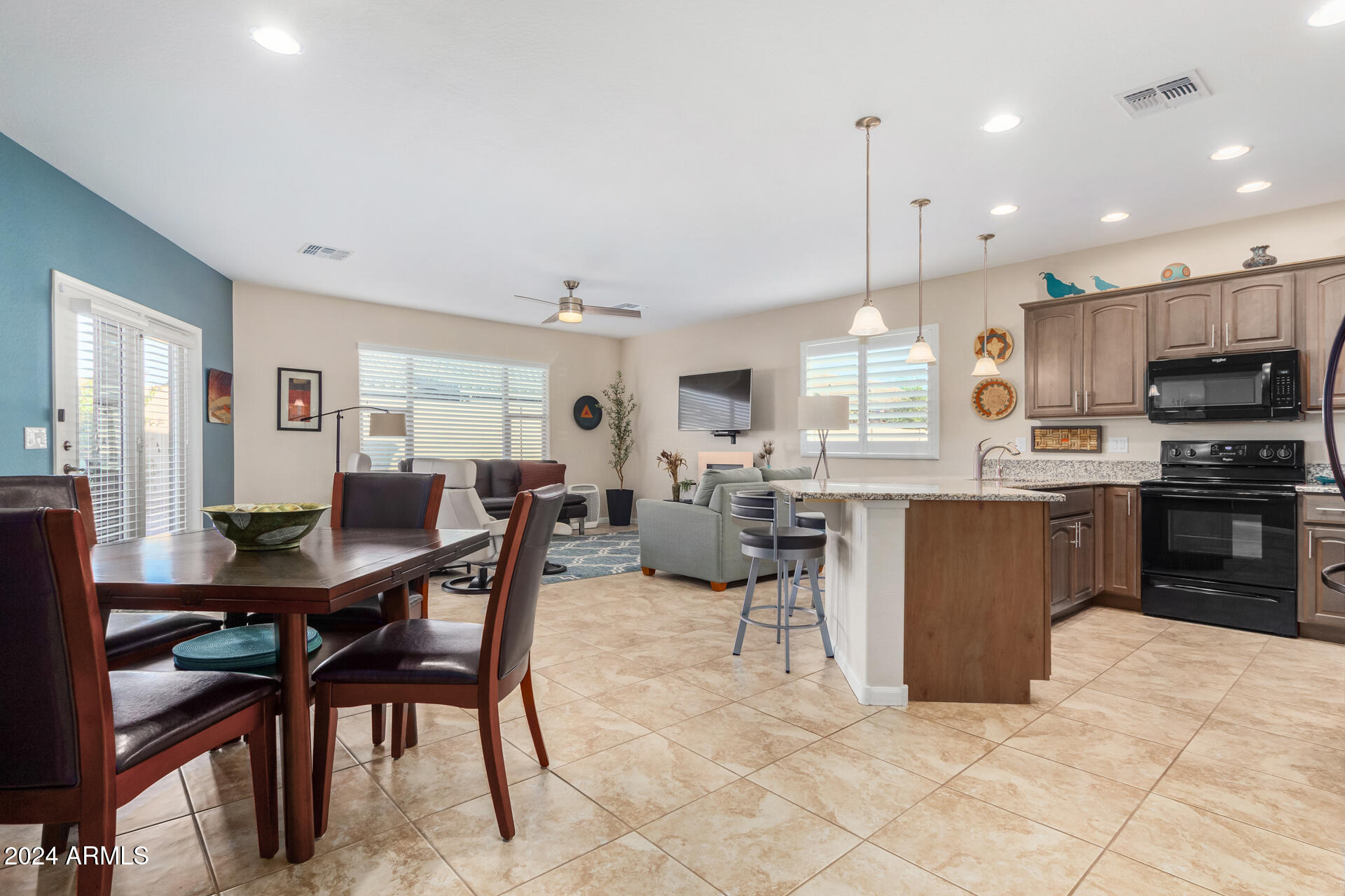3117 South Signal Butte Road, Unit 508 Mesa, AZ 85212 - Photo 4 of 43 Great Room Kitchen