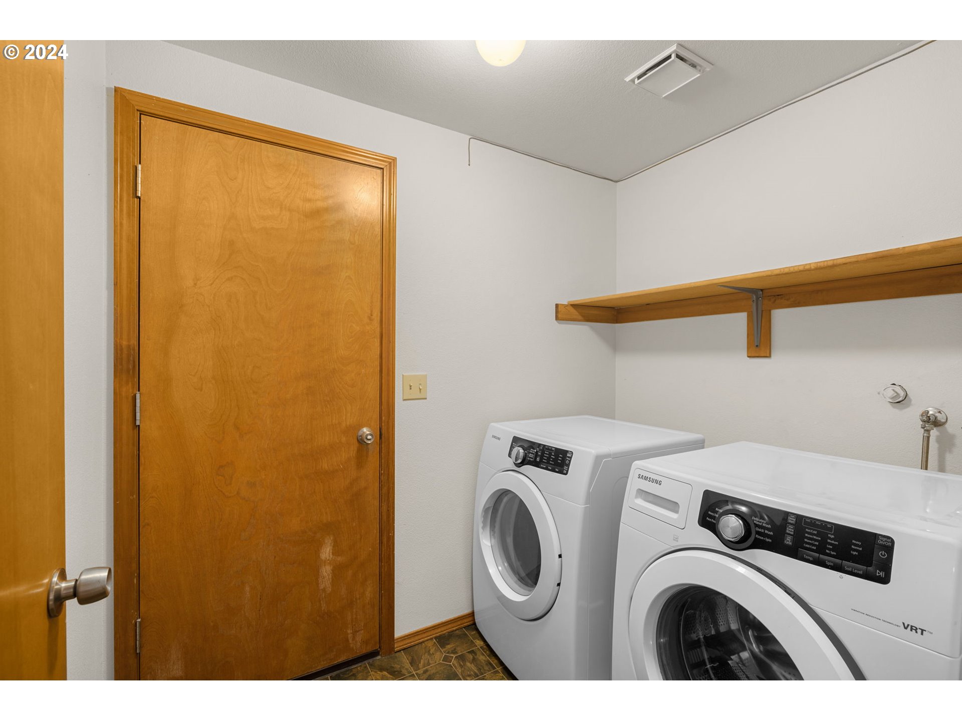 11753 Southwest Swendon Loop Tigard, OR 97223 - Photo 27 of 36 Gallery Image 27