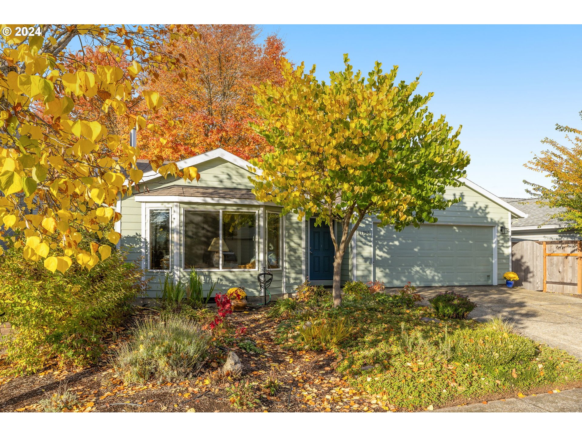 11753 Southwest Swendon Loop Tigard, OR 97223 - Photo 34 of 36 Gallery Image 34