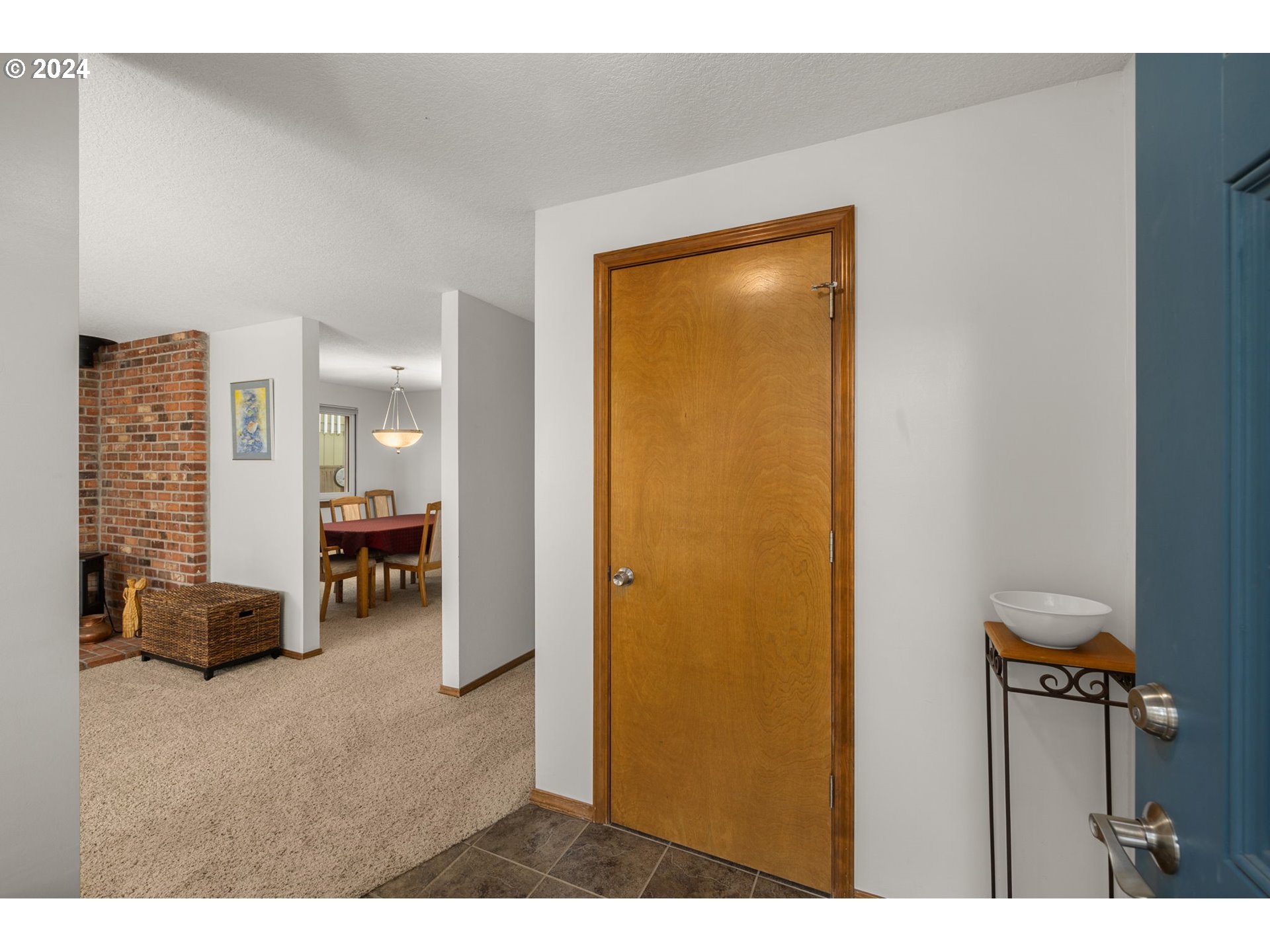 11753 Southwest Swendon Loop Tigard, OR 97223 - Photo 5 of 36 Gallery Image 5