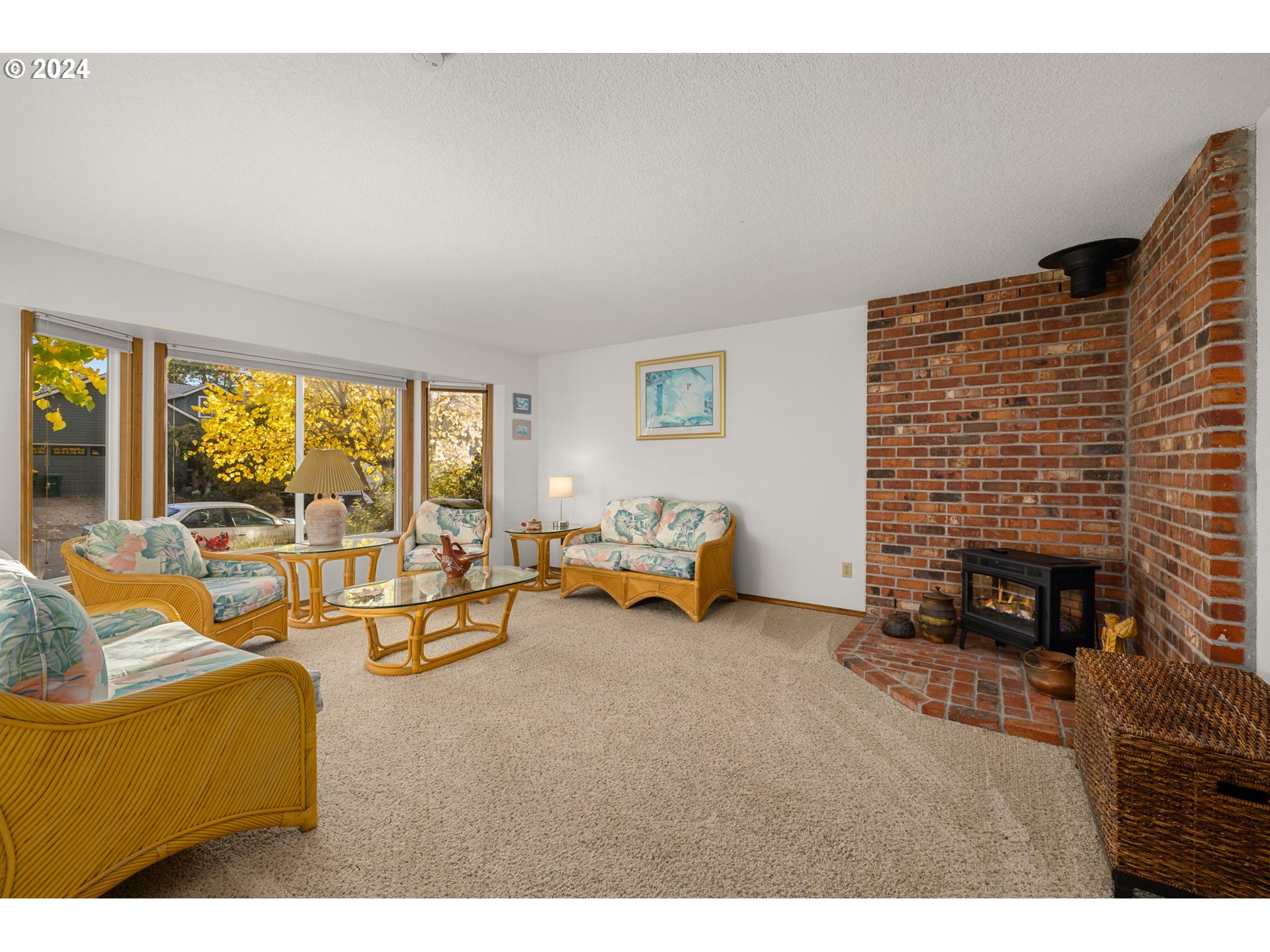 11753 Southwest Swendon Loop Tigard, OR 97223 - Photo 6 of 36 Gallery Image 6