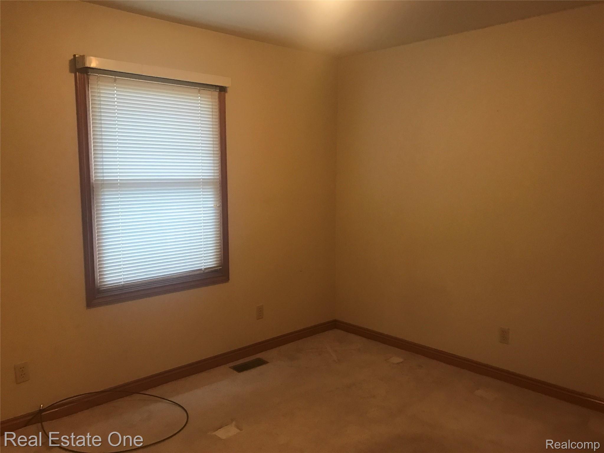 1668 Peppermill Road Lapeer, MI 48446 - Photo 51 of 55 IMG_2910.JPG