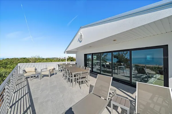 $4,895,000 | 412 South Casey Key Road, Nokomis, FL 34275