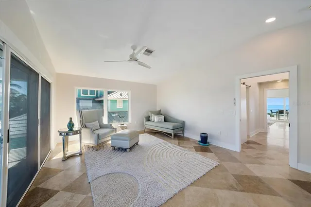 $4,895,000 | 412 South Casey Key Road, Nokomis, FL 34275
