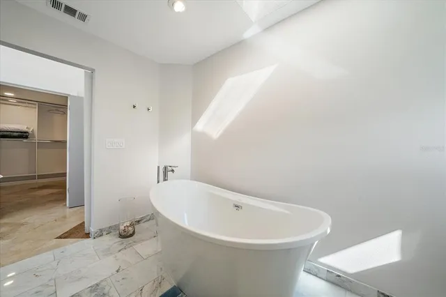 $4,895,000 | 412 South Casey Key Road, Nokomis, FL 34275