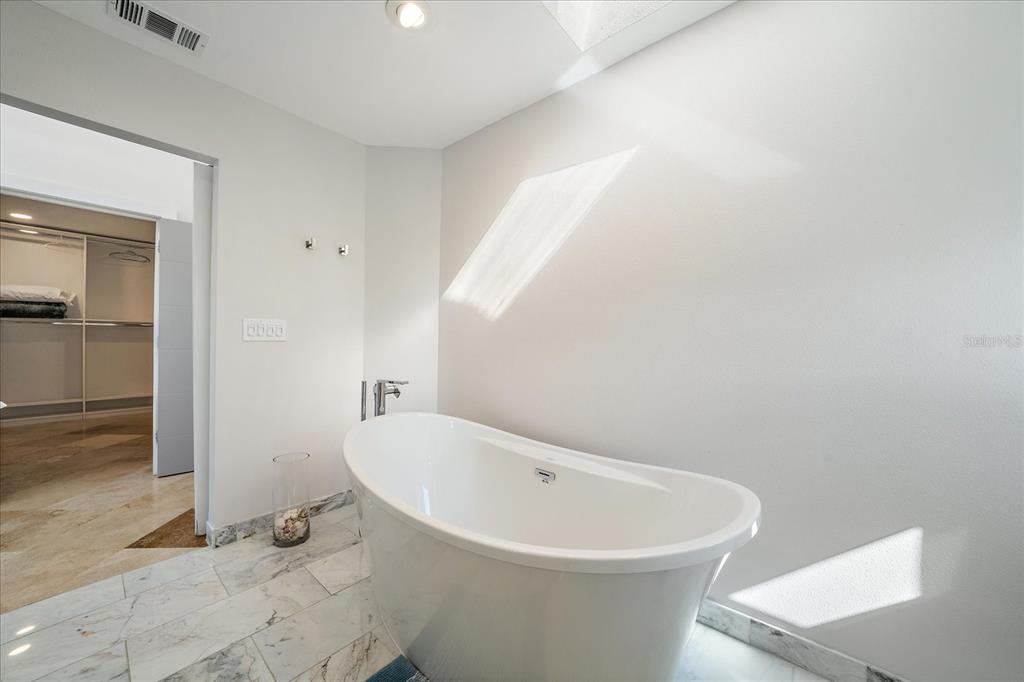 412 South Casey Key Road Nokomis, FL 34275 - Photo 42 of 75