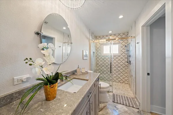 $4,895,000 | 412 South Casey Key Road, Nokomis, FL 34275