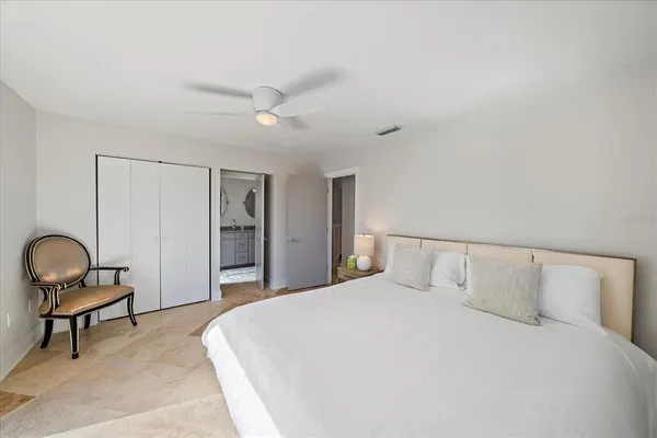 $4,895,000 | 412 South Casey Key Road, Nokomis, FL 34275