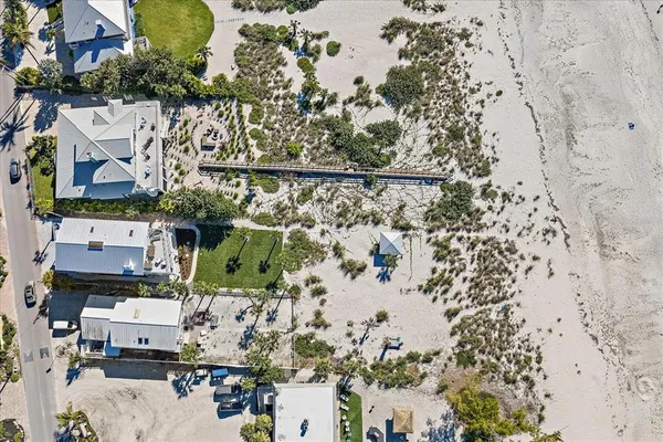 $4,895,000 | 412 South Casey Key Road, Nokomis, FL 34275