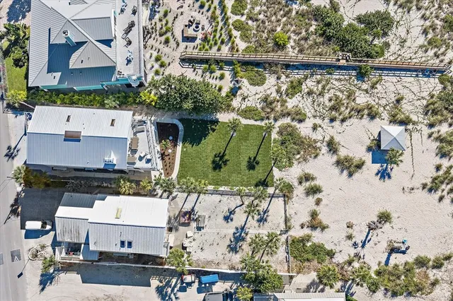 $4,895,000 | 412 South Casey Key Road, Nokomis, FL 34275