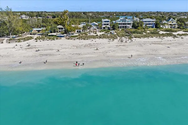 $4,895,000 | 412 South Casey Key Road, Nokomis, FL 34275