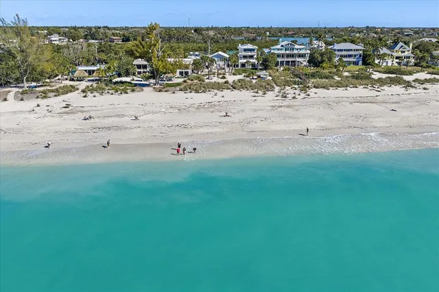 $4,895,000 | 412 South Casey Key Road, Nokomis, FL 34275
