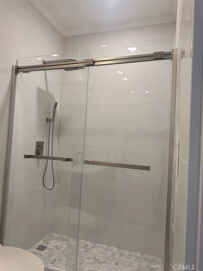 522 Stanford Road Burbank, CA 91504 - Photo 7 of 19