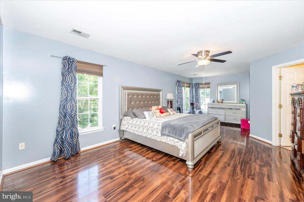 2102 Walnut Ridge Court Frederick, MD 21702 - Photo 18 of 45 Master bedroom