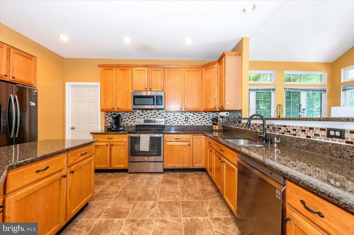 2102 Walnut Ridge Court Frederick, MD 21702 - Photo 10 of 45 Gallery Image 10