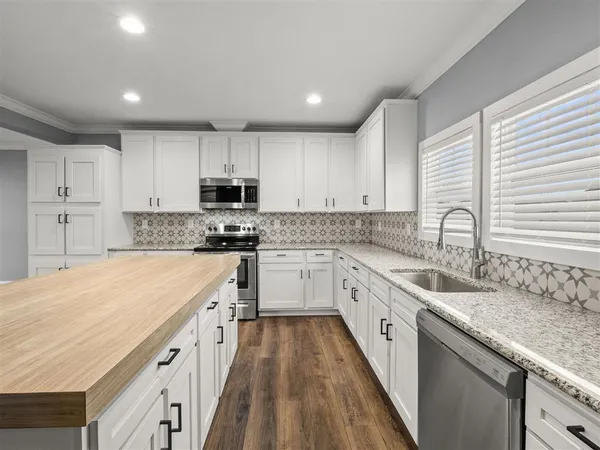 $99,900 | 8559 Gulf Highway, Unit 218, Lake Charles, LA 70607