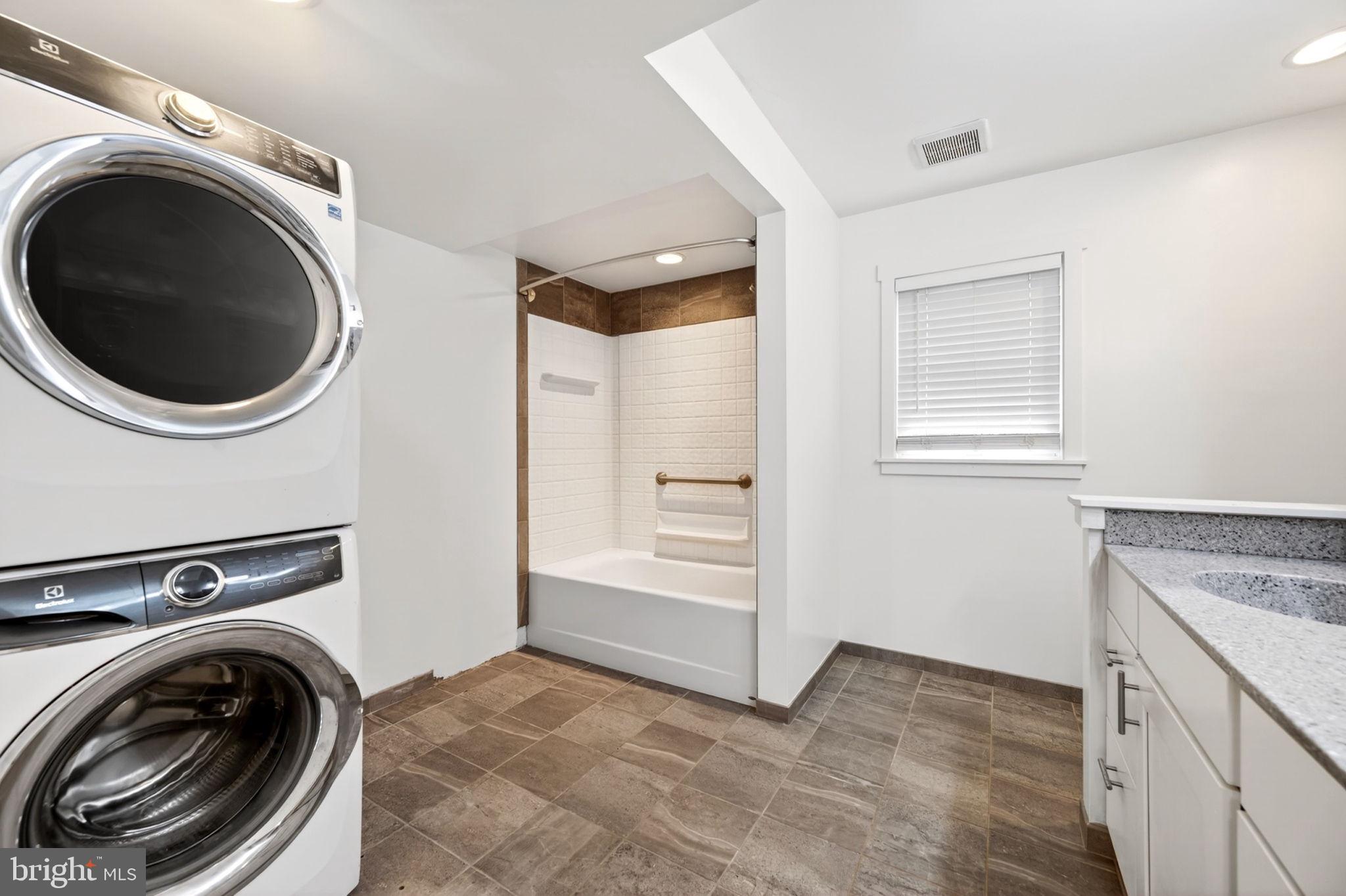 2130 Bellvale Road Fallston, MD 21047 - Photo 34 of 61 Lower level laundry/bath