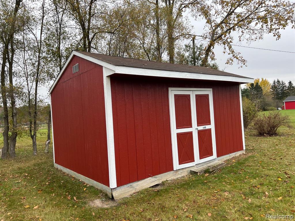 1425 Peppermill Road Lapeer, MI 48446 - Photo 38 of 44