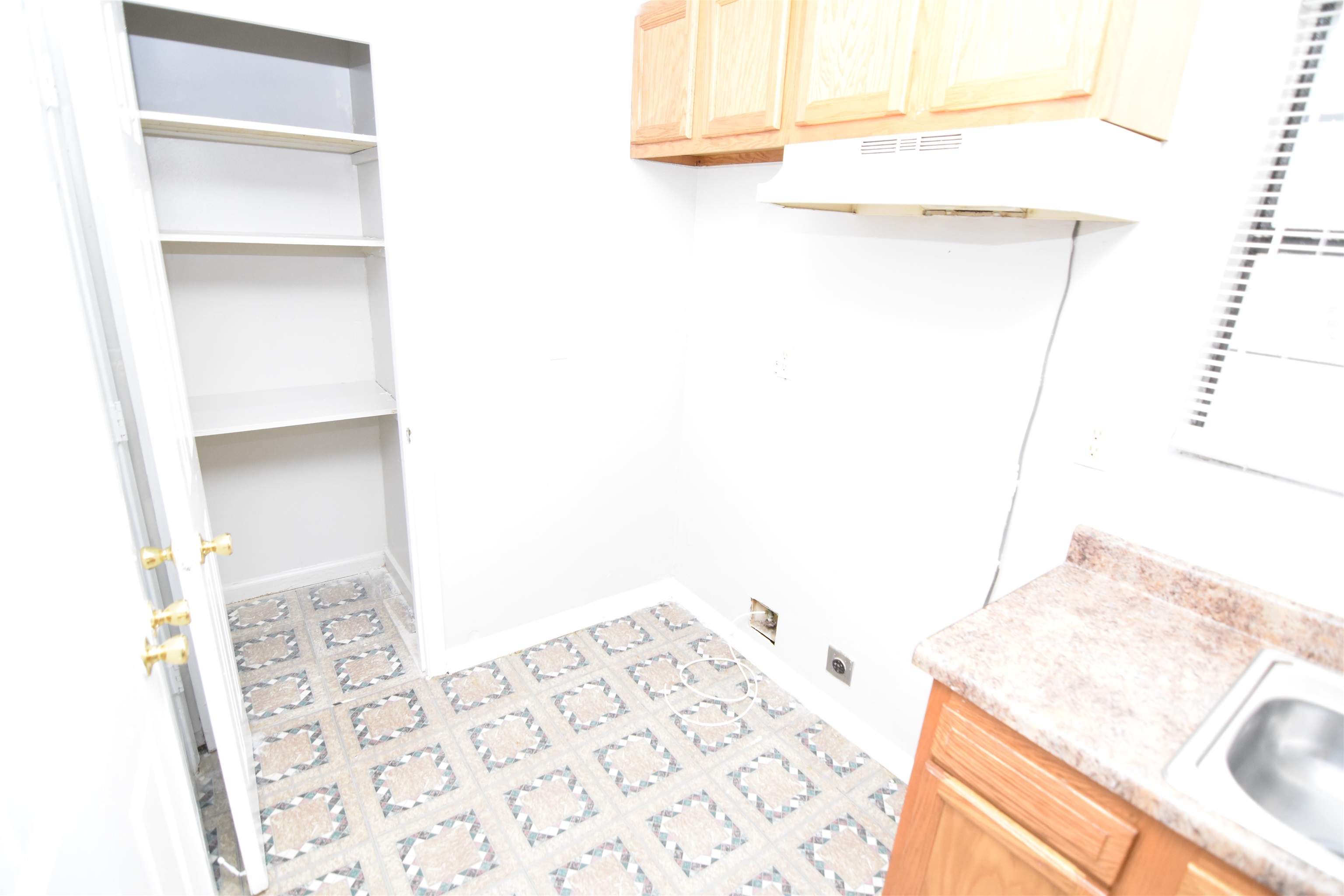 38 West Rollins Road Memphis, TN 38109 - Photo 13 of 26 Gallery Image 13