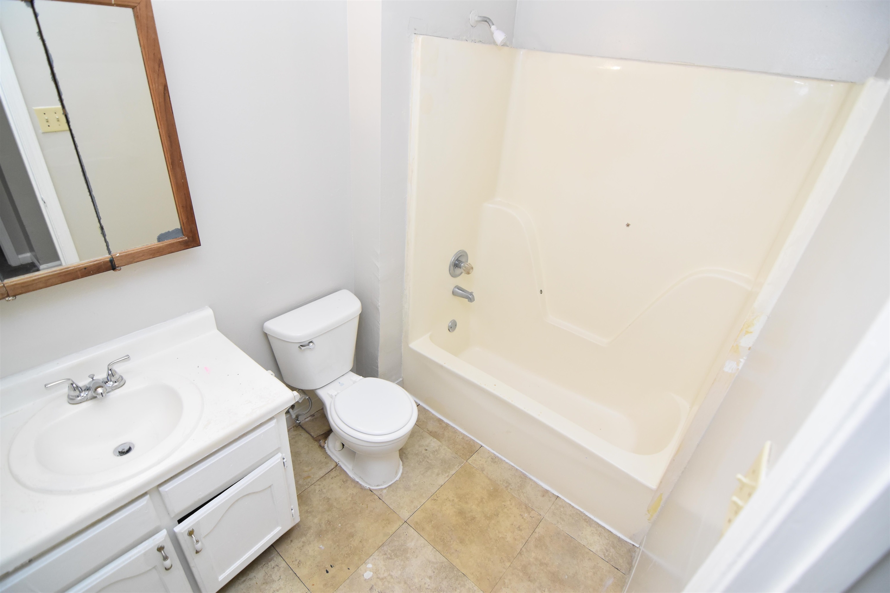 38 West Rollins Road Memphis, TN 38109 - Photo 16 of 26 Gallery Image 16