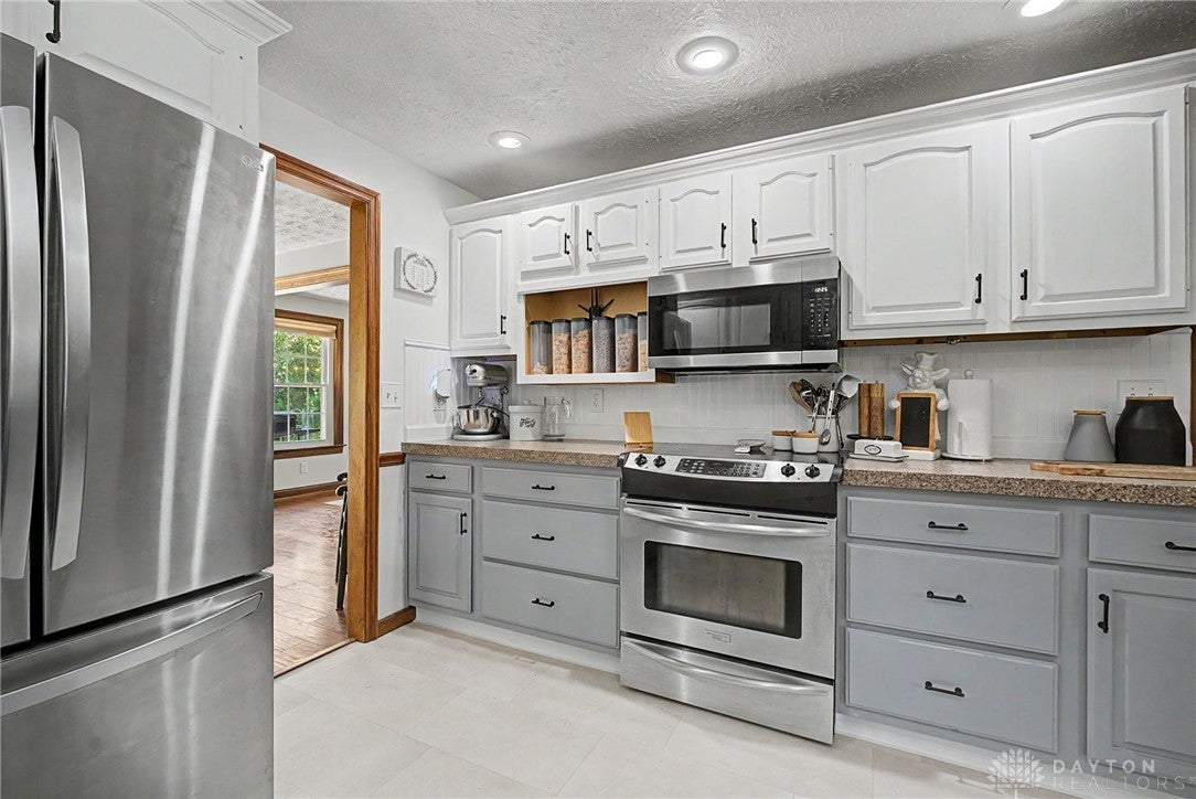 5696 Overbrooke Road Kettering, OH 45440 - Photo 11 of 66 Gallery Image 11