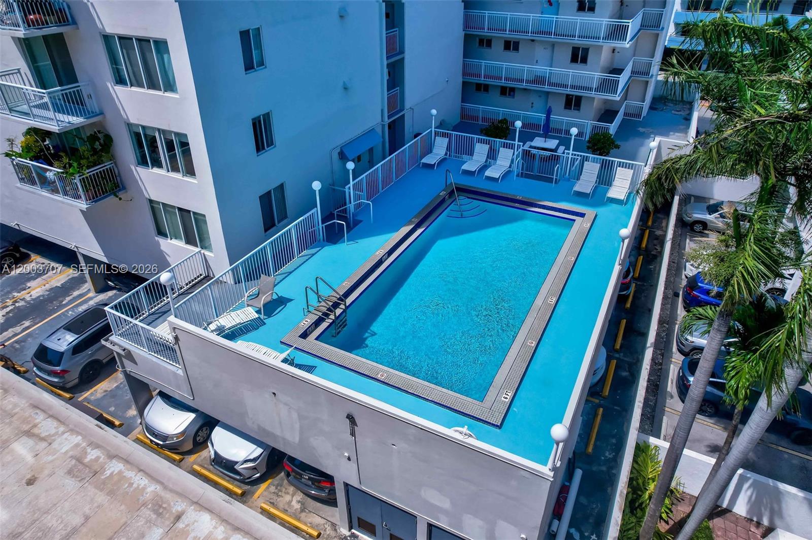 1345 Lincoln Road, Unit 501 Miami Beach, FL 33139 - Photo 26 of 33 a view of an outdoor sitting area