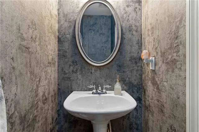 $630,000 | 6233 Huntington Ridge Road, Mableton, GA 30126