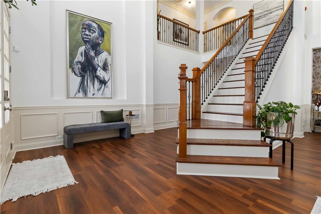 6233 Huntington Ridge Road Mableton, GA 30126 - Photo 5 of 50 a view of entryway and hall