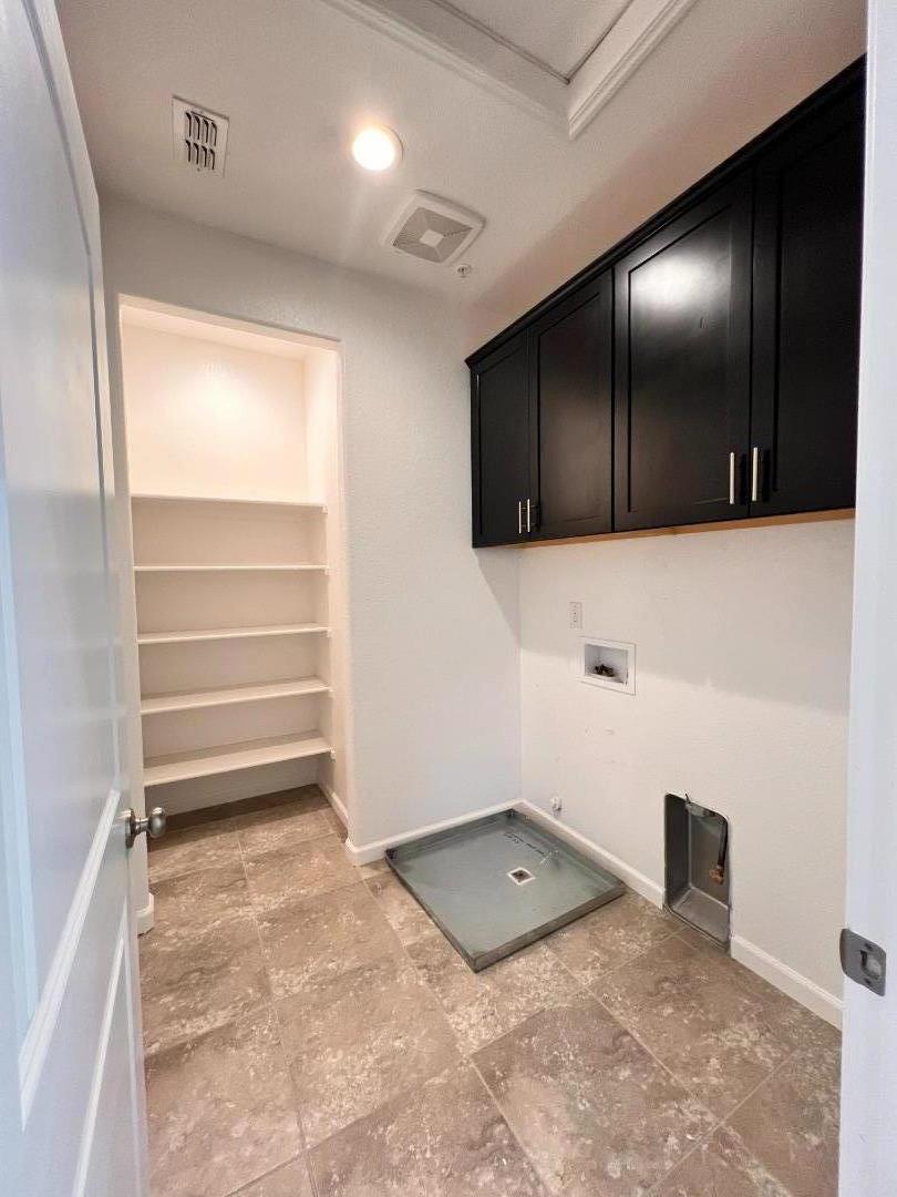 8362 Lemberger Way Sacramento, CA 95829 - Photo 23 of 28 a view of an empty room