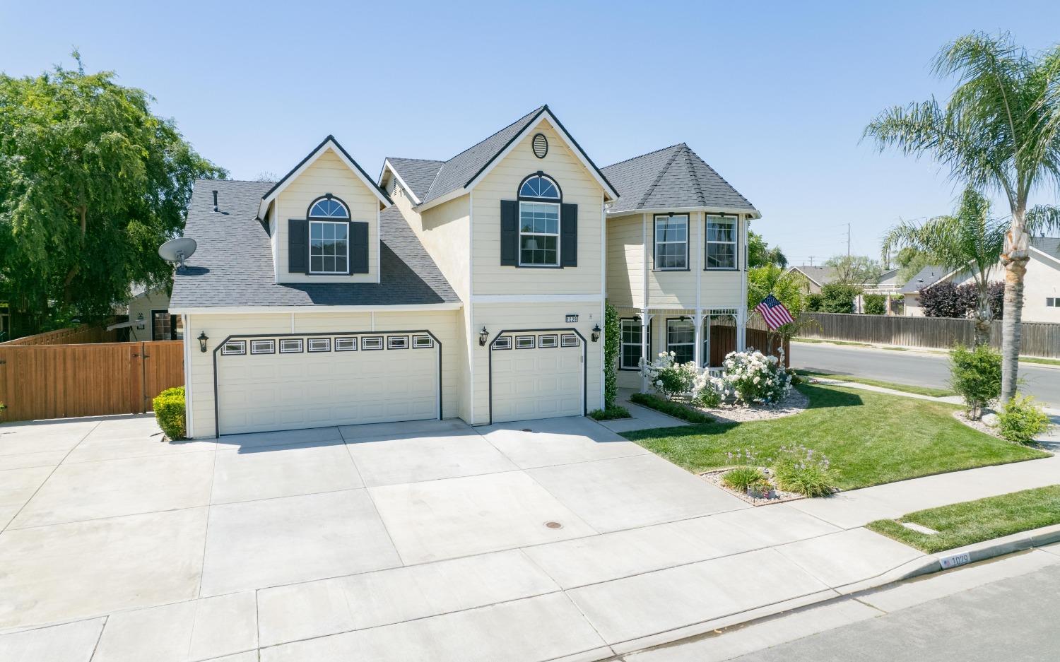 1029 Freedom Drive Lemoore, CA 93245 - Photo 2 of 44