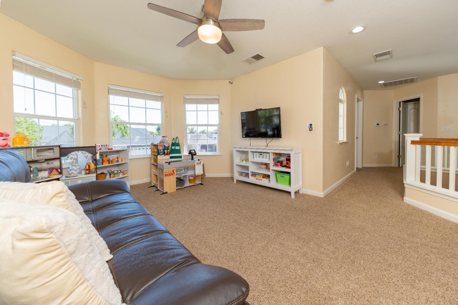 1029 Freedom Drive Lemoore, CA 93245 - Photo 21 of 44