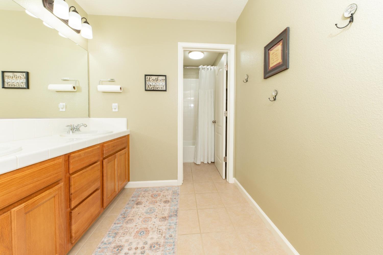 1029 Freedom Drive Lemoore, CA 93245 - Photo 31 of 44