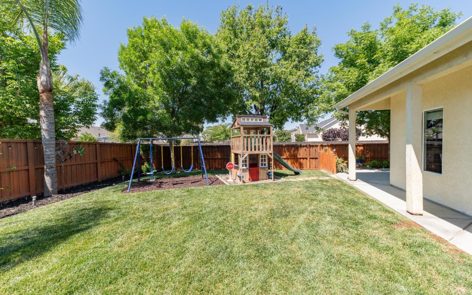 1029 Freedom Drive Lemoore, CA 93245 - Photo 36 of 44