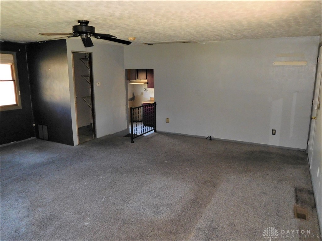 609 Blue Bell Road Dayton, OH 45431 - Photo 6 of 16 Gallery Image 6
