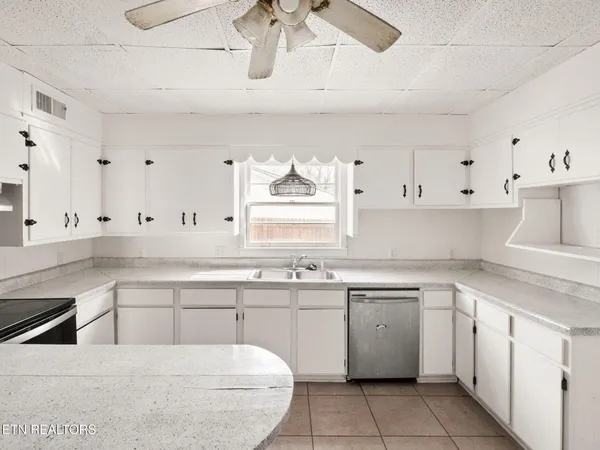 $180,000 | 317 Aden Street, Paris, TN 38242