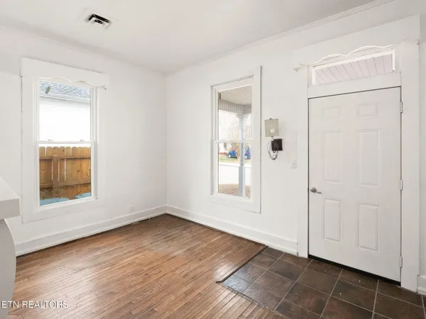 $180,000 | 317 Aden Street, Paris, TN 38242