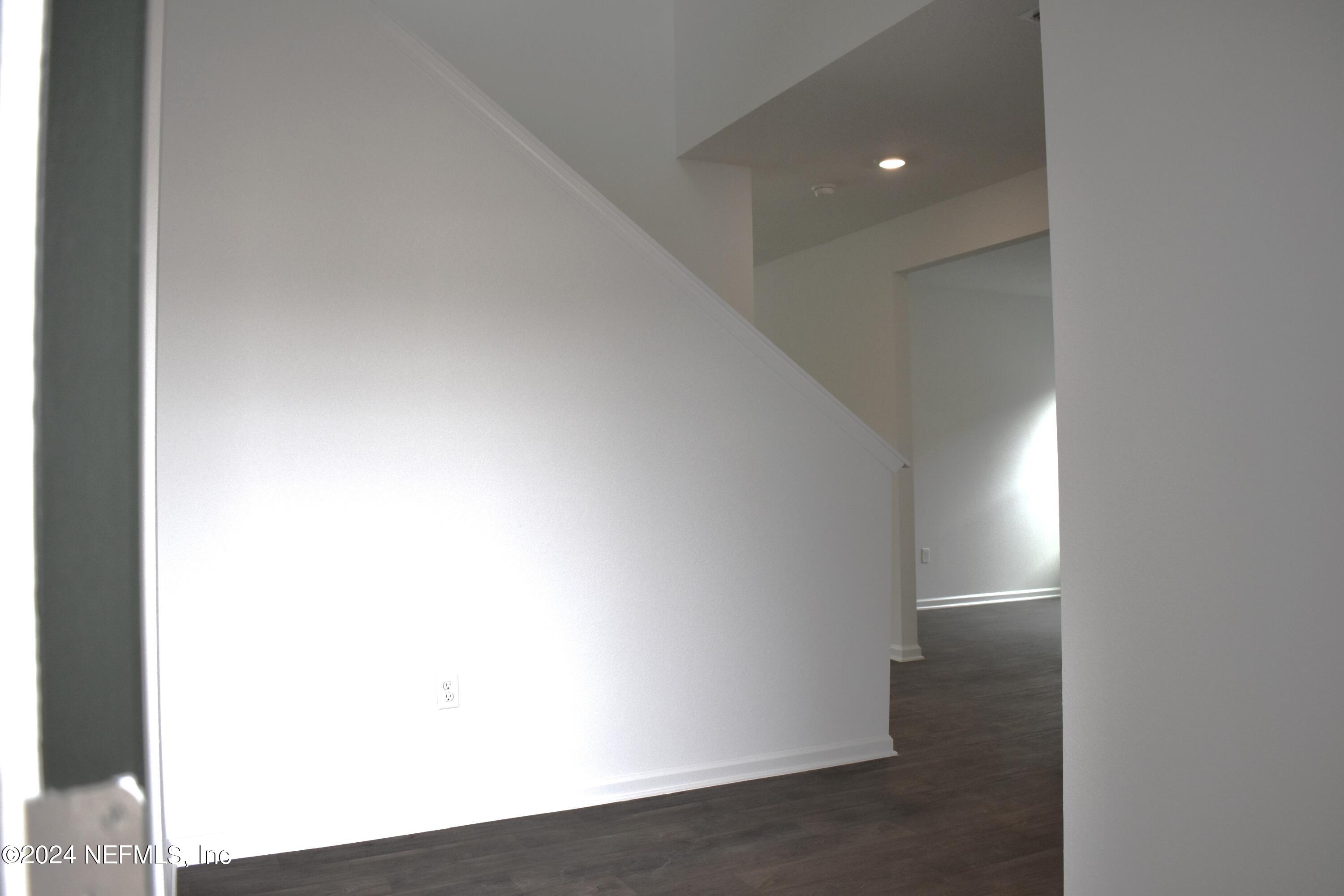 12732 European Beech Road Jacksonville, FL 32218 - Photo 5 of 28 C ARB 17 Entry Foyer