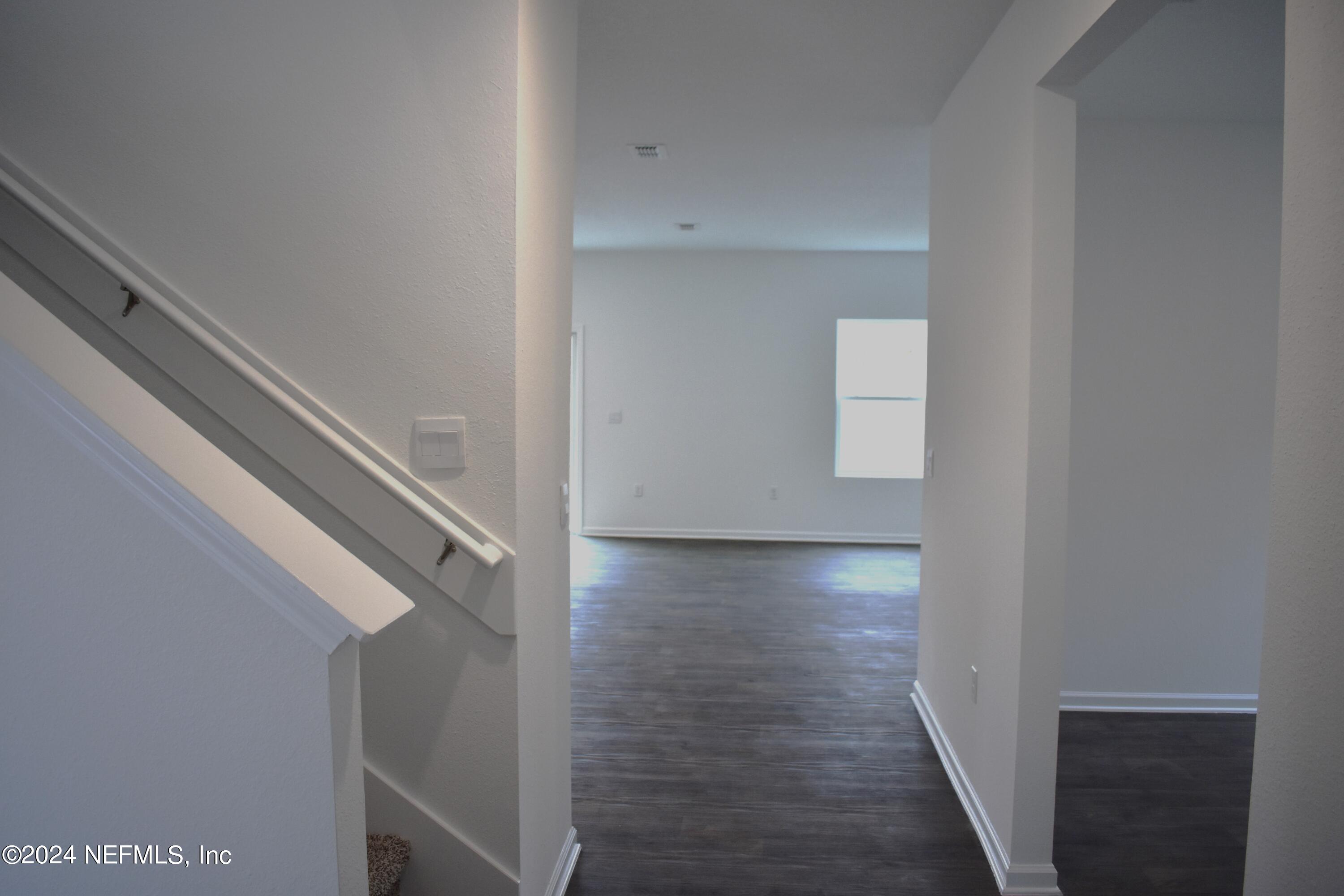 12732 European Beech Road Jacksonville, FL 32218 - Photo 8 of 28 F ARB 17 Downstairs