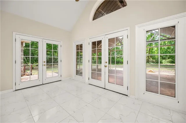 $354,000 | 9 Hill Drive, Forest Hill, LA 71430