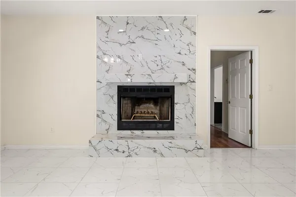 $349,000 | 9 Hill Drive, Forest Hill, LA 71430