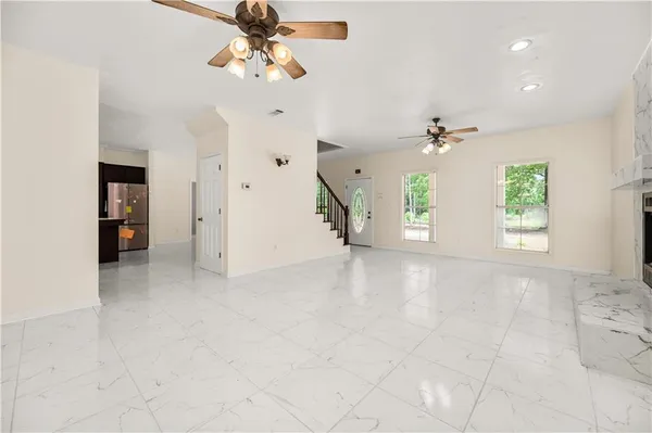 $349,000 | 9 Hill Drive, Forest Hill, LA 71430