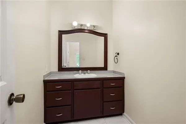 $349,000 | 9 Hill Drive, Forest Hill, LA 71430