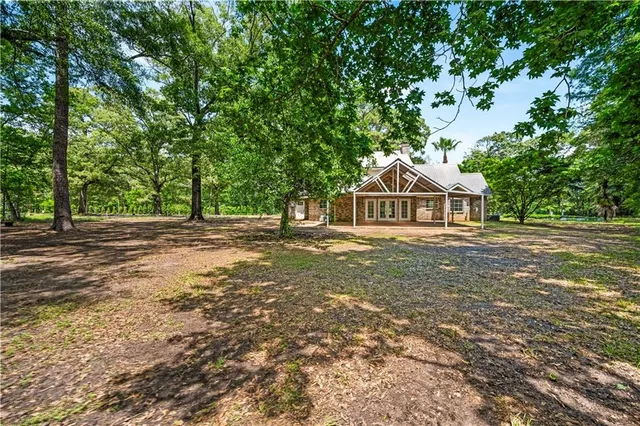 $354,000 | 9 Hill Drive, Forest Hill, LA 71430