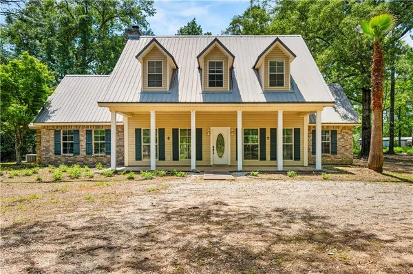 $349,000 | 9 Hill Drive, Forest Hill, LA 71430