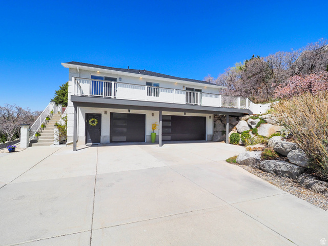 10193 Majestic Canyon Road Sandy, UT 84092 - Photo 6 of 52
