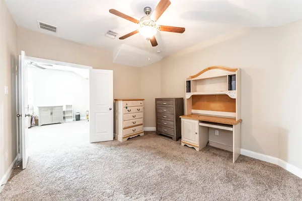 a view of livingroom with furniture