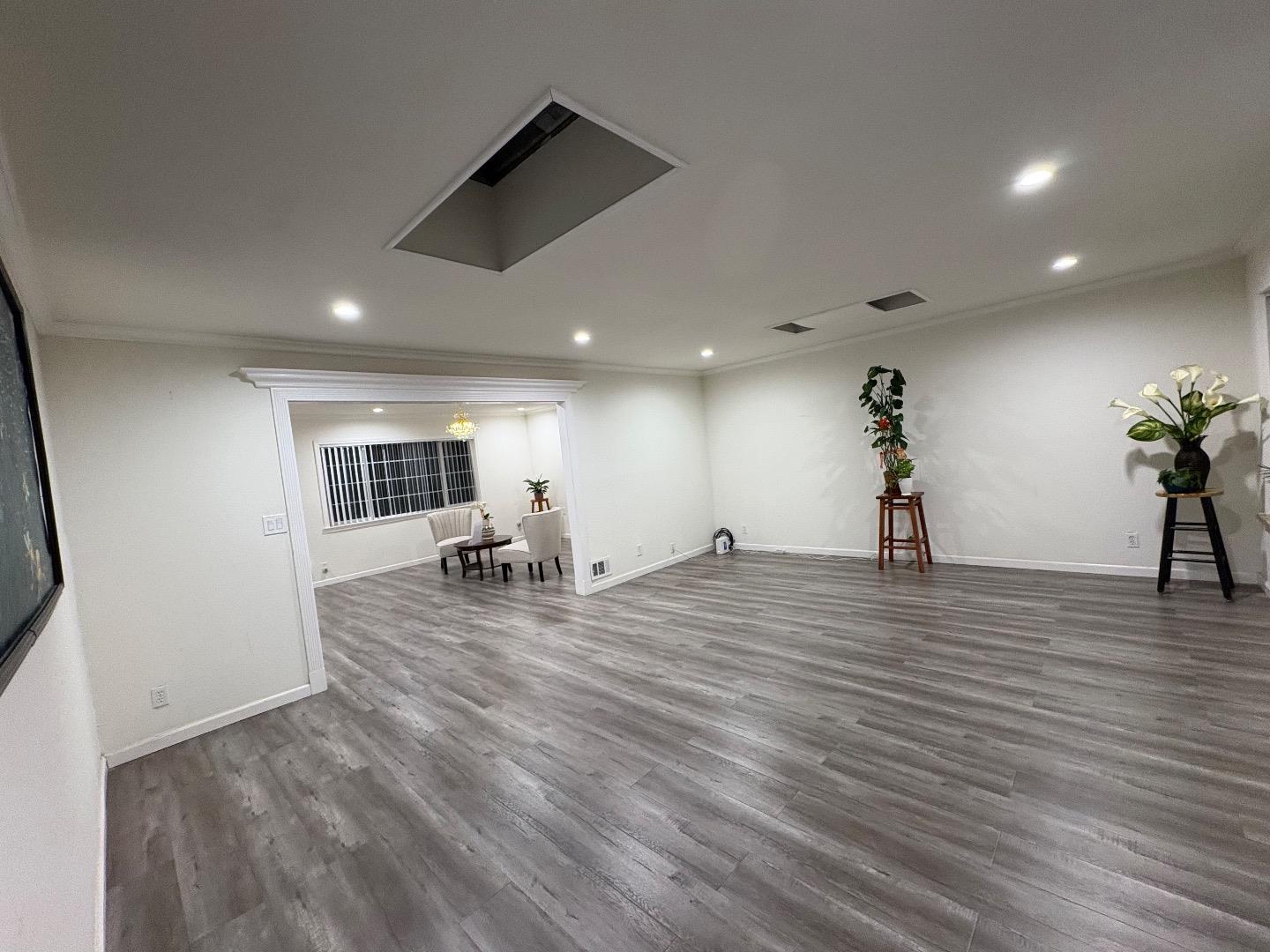 5187 Doyle Road San Jose, CA 95129 - Photo 7 of 36