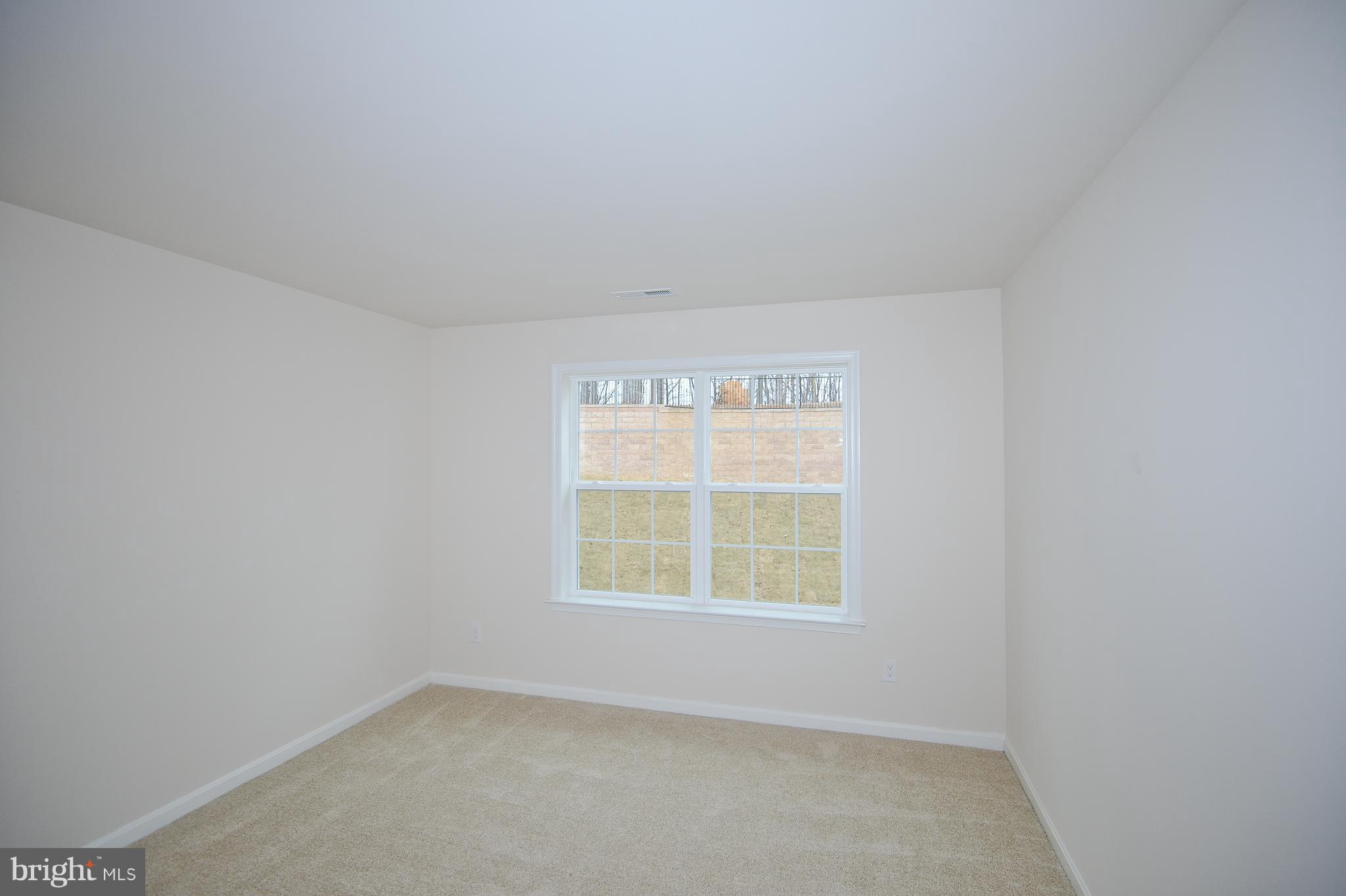 3558 Clinton Ross Court, Unit 4 Triangle, VA 22172 - Photo 25 of 30 Bedroom